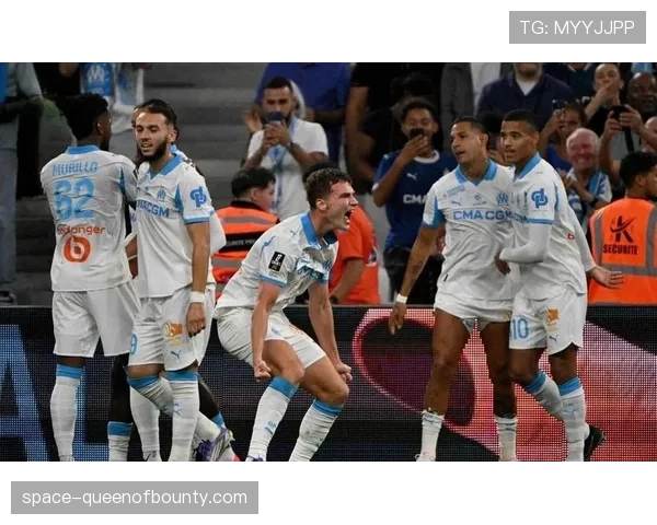 格林伍德助攻双响，成马赛本世纪首位前两季均造20+球球员